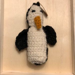 NWT crochet penguin ornament 4in